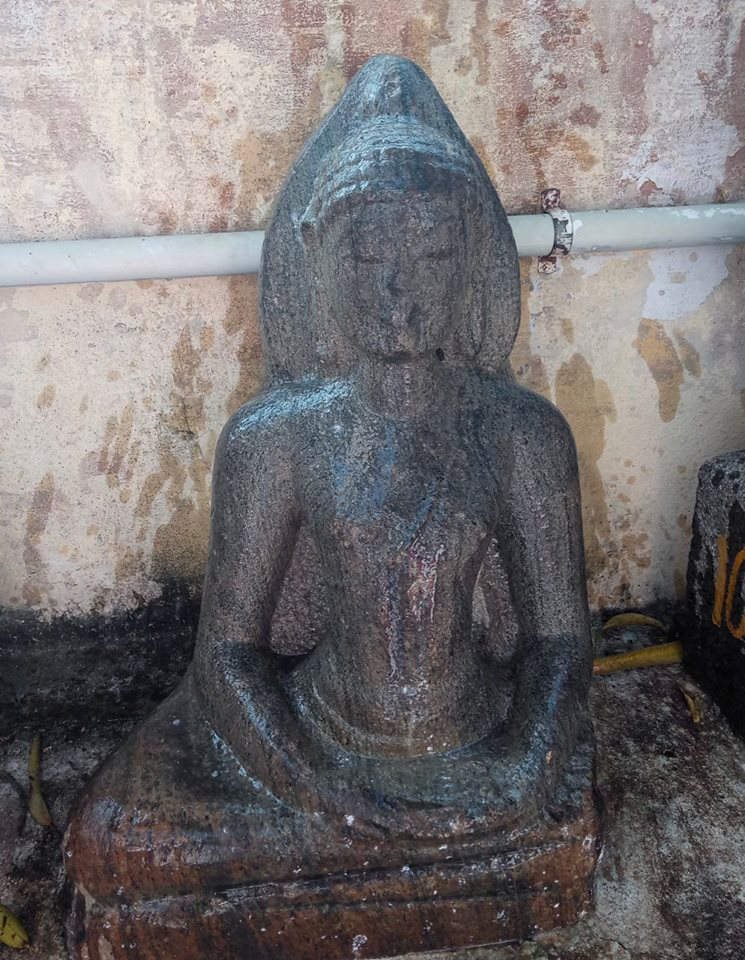 Ancient Buddha statue from Keelakolathur, Ariyalur district, Tamil Nadu. Now in Gangaikonda Cholapuram Museum.